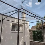 Eco-logis Le 50, Maison Avec Jardins Et Terrasse Privatifs Mondeville (Calvados)