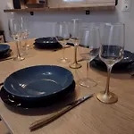Eco-logis Le 50, Maison Avec Jardins Et Terrasse Privatifs Mondeville (Calvados)