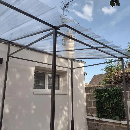 Eco-logis Le 50, Maison Avec Jardins Et Terrasse Privatifs Mondeville (Calvados)