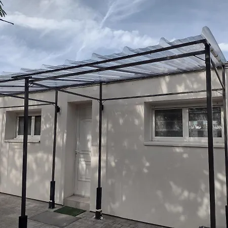 Eco-logis Le 50, Maison Avec Jardins Et Terrasse Privatifs * Mondeville (Calvados)