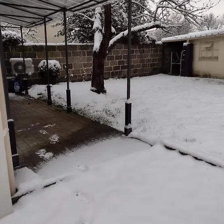 Dom wakacyjny Eco-logis Le 50, Maison Avec Jardins Et Terrasse Privatifs