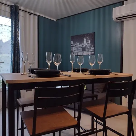 Eco-logis Le 50, Maison Avec Jardins Et Terrasse Privatifs Holiday home Mondeville (Calvados)