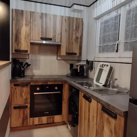 Dom wakacyjny Eco-logis Le 50, Maison Avec Jardins Et Terrasse Privatifs *