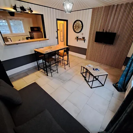 Eco-logis Le 50, Maison Avec Jardins Et Terrasse Privatifs *