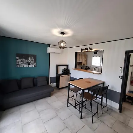 Casa de Férias Eco-logis Le 50, Maison Avec Jardins Et Terrasse Privatifs Mondeville (Calvados)