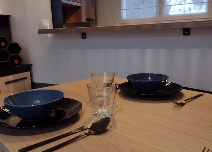 Eco-logis Le 50, Maison Avec Jardins Et Terrasse Privatifs Prázdninový dům *