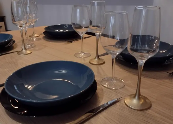 Eco-logis Le 50, Maison Avec Jardins Et Terrasse Privatifs Mondeville (Calvados)