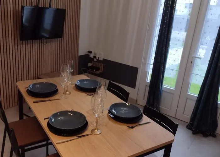 Prázdninový dům Eco-logis Le 50, Maison Avec Jardins Et Terrasse Privatifs *