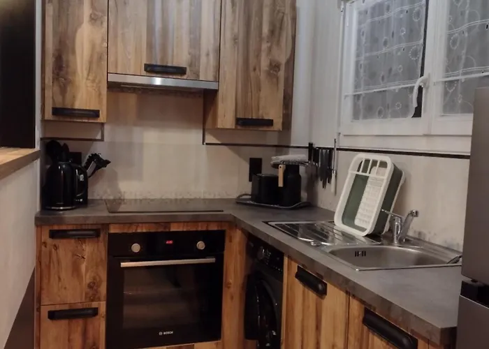 Prázdninový dům Eco-logis Le 50, Maison Avec Jardins Et Terrasse Privatifs *